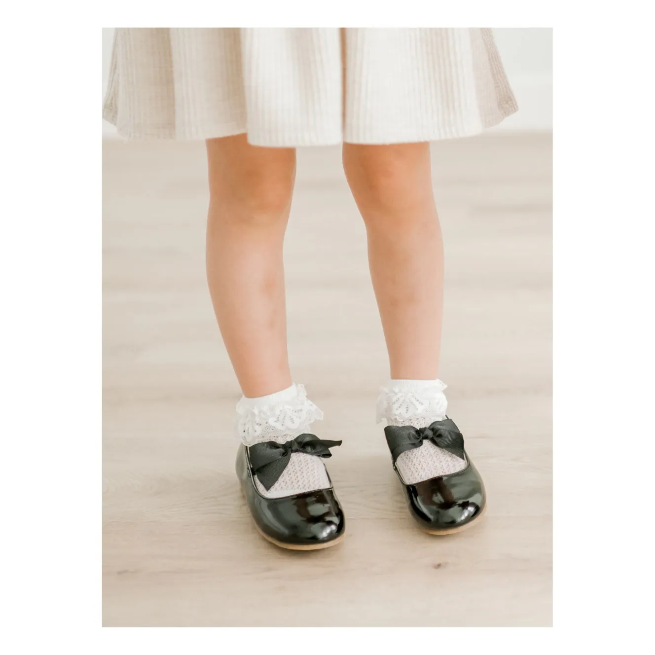 Amelia Bow Flat