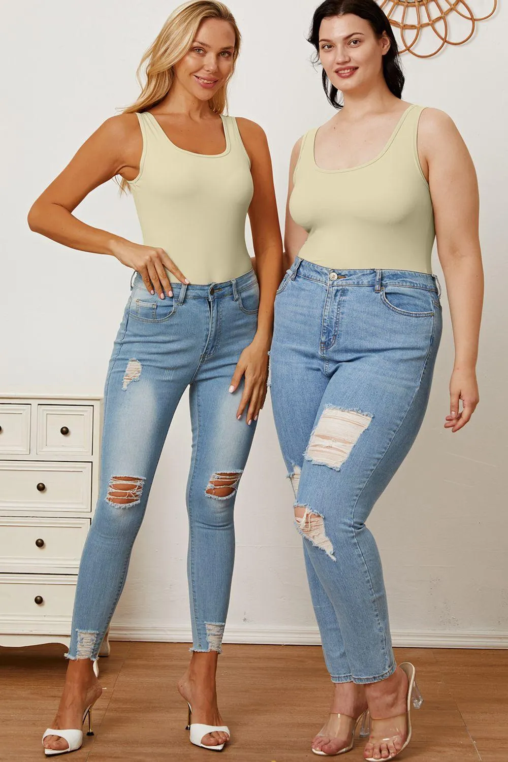 BASIC BAE Square Neck Sleeveless Bodysuit