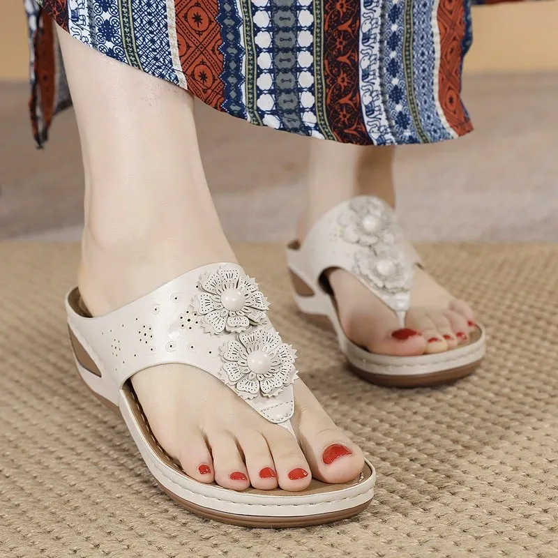 Cuzcare Summer Sandals For Women 3D-Flower Massage Insole Flip-flops