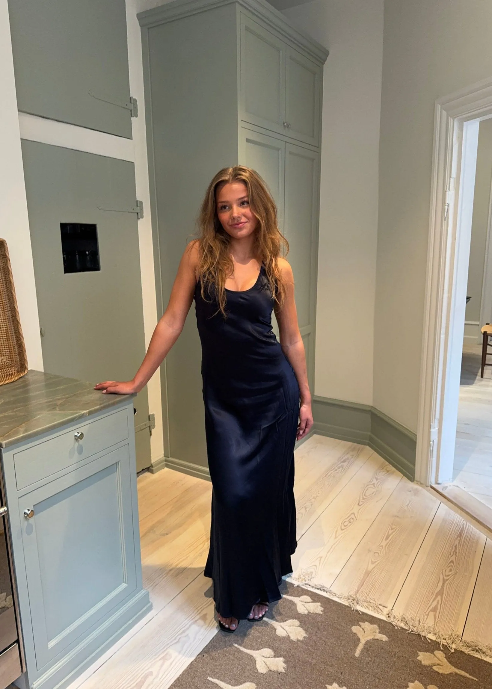 Jeanne satin dress - Navy