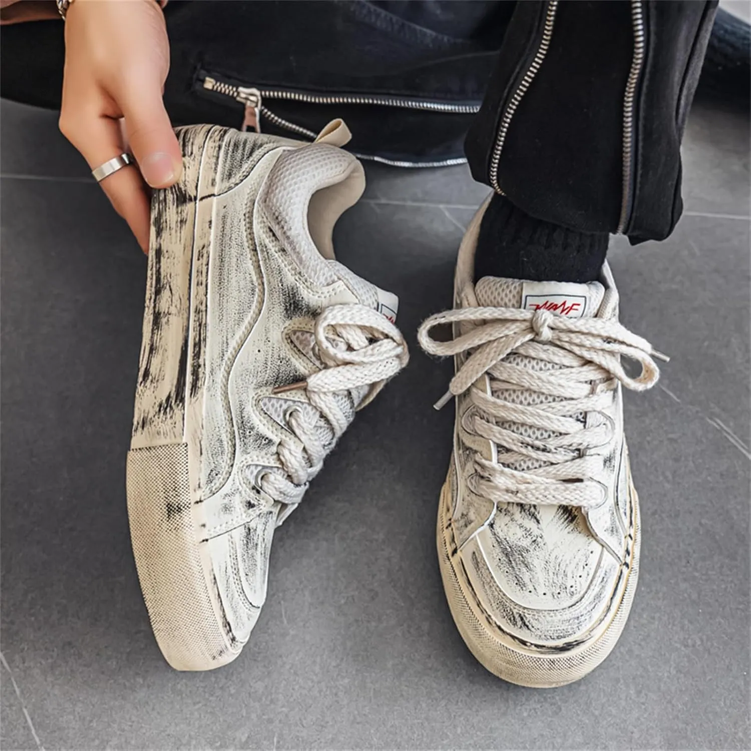 Men's Low Top Lace Up Platform Fashion Sneakers Retro Stylish Casual Round Toe Walking Skateboard Shoes Street Sneakers