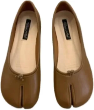 Tabi Shoes Women Slip on Ballet Flat - Low Top Split Toe Orthopedic Sandals Cute Casual Comfortable Walking Lightweight Loafers Female Solid All-Match for Daily Wear Beach Travel Birthday Gifts