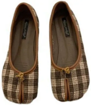 Tabi Shoes Women Slip on Ballet Flat - Low Top Split Toe Orthopedic Sandals Cute Casual Comfortable Walking Lightweight Loafers Female Solid All-Match for Daily Wear Beach Travel Birthday Gifts