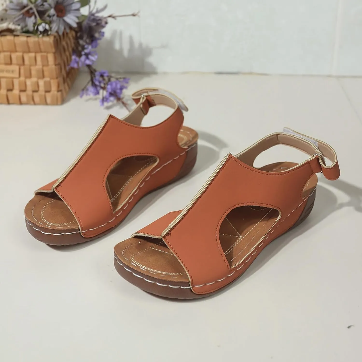 Women's Orthopedic Arch Support Sandals Comfortable Walking Flat Beach Sandals Casual Dressy Vacation Chic Summer