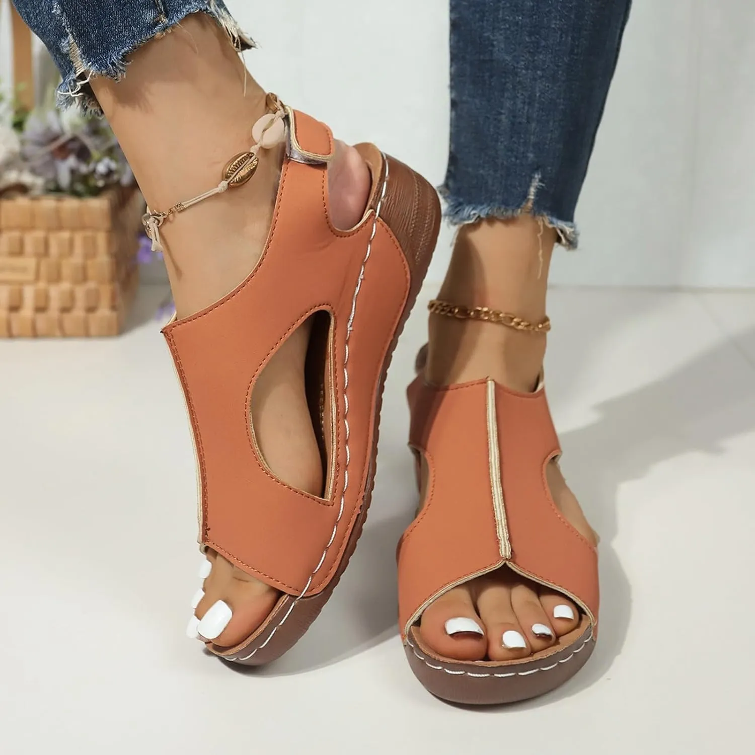Women's Orthopedic Arch Support Sandals Comfortable Walking Flat Beach Sandals Casual Dressy Vacation Chic Summer